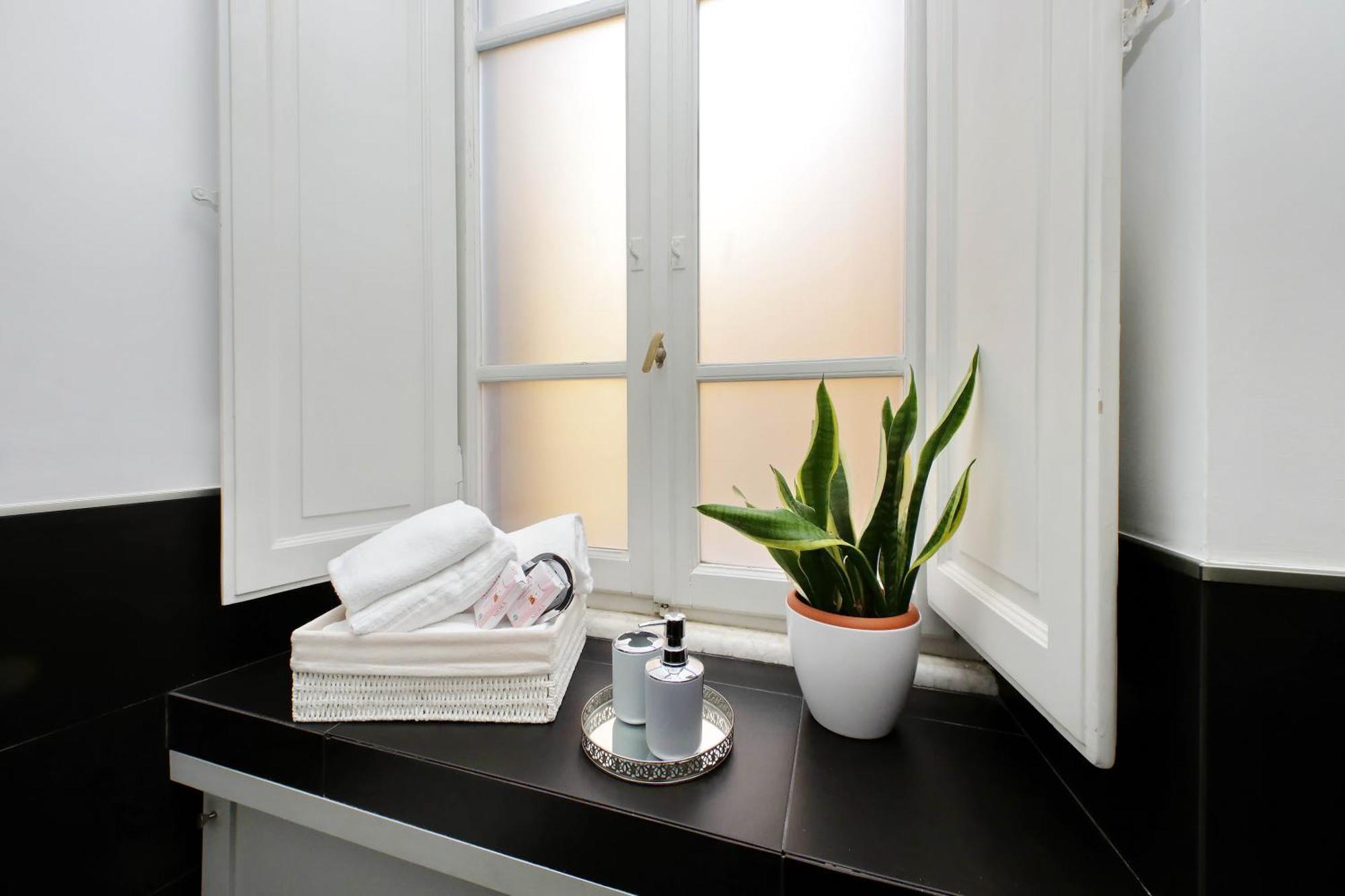 Luxury Apartment Vaticano-S'Peter Basilica - Netflix Wifi - Aircond Rome Extérieur photo